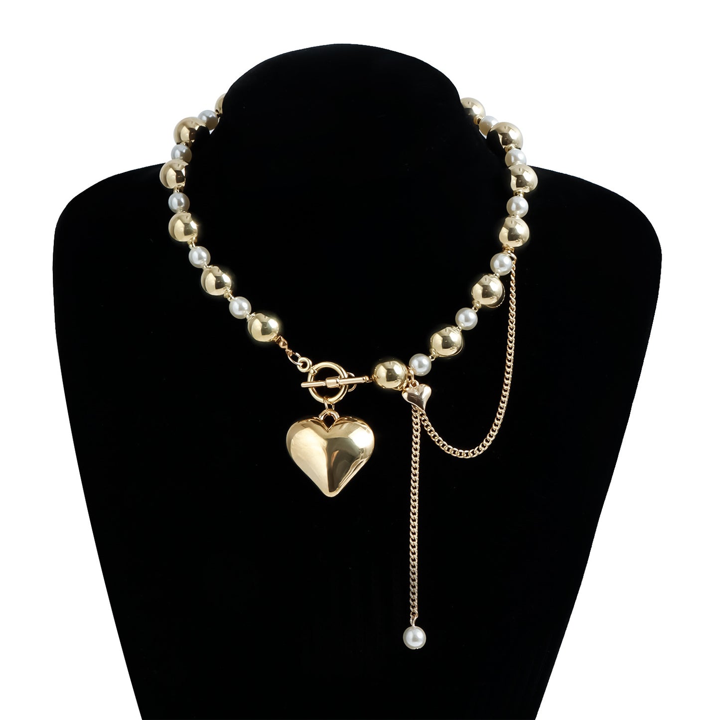 Retro Minimalist Heart-Shaped Resin Pendant Necklace with Gold-Plated Alloy Charm for Women