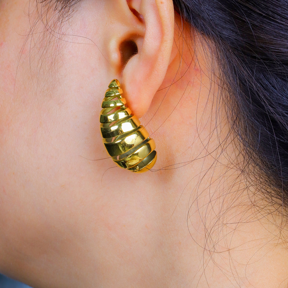 Orecchini minimalisti in acciaio al titanio a forma di goccia d'acqua per donne, placcati oro 18K e con design geometrico