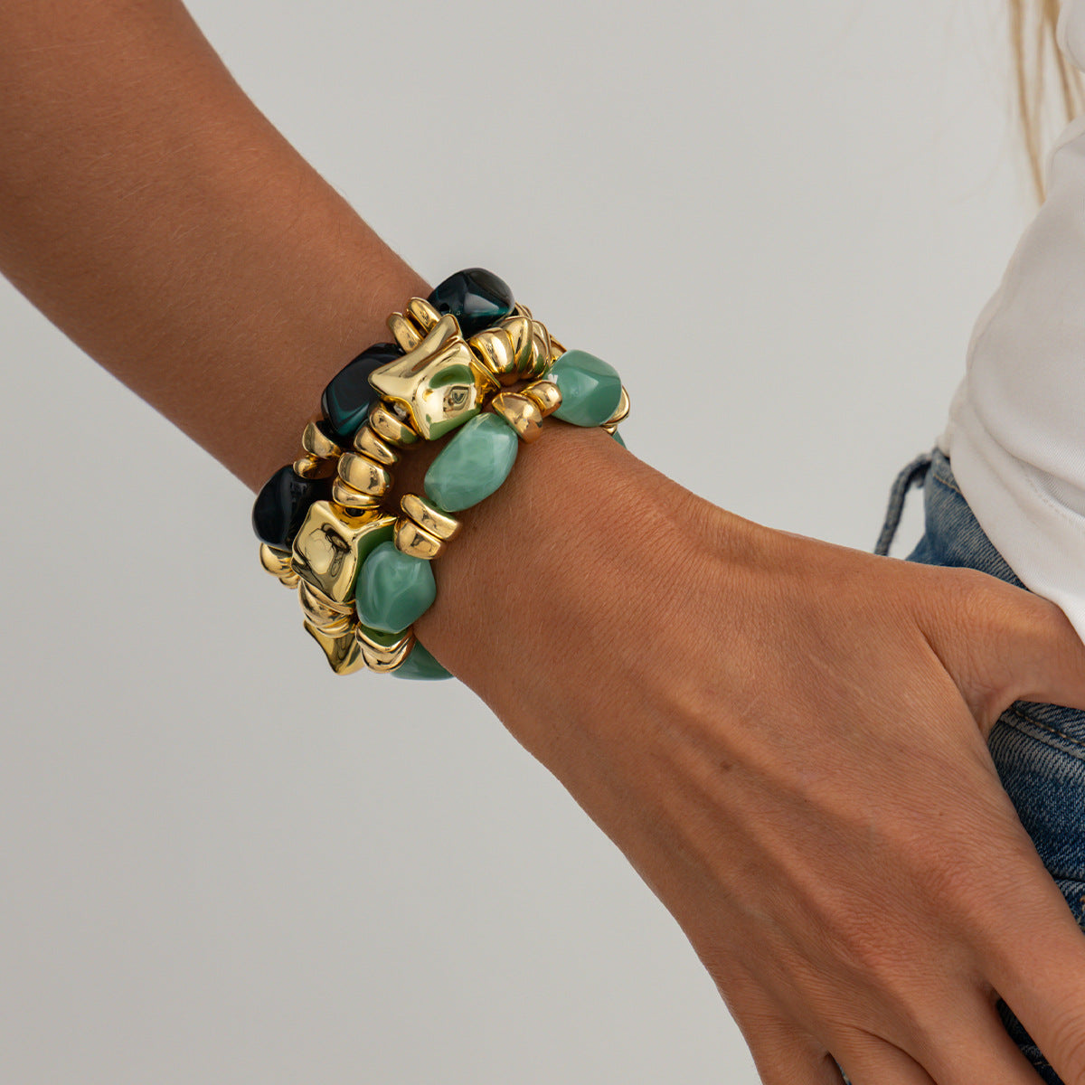 Geometric Gradient Resin Beaded Bracelet for Women