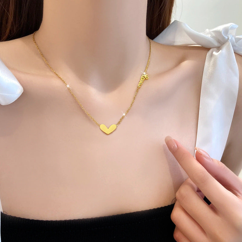 Collar con colgante de corazón de acero de titanio minimalista para mujer con baño de oro, diseño geométrico, delicada cadena de clavícula