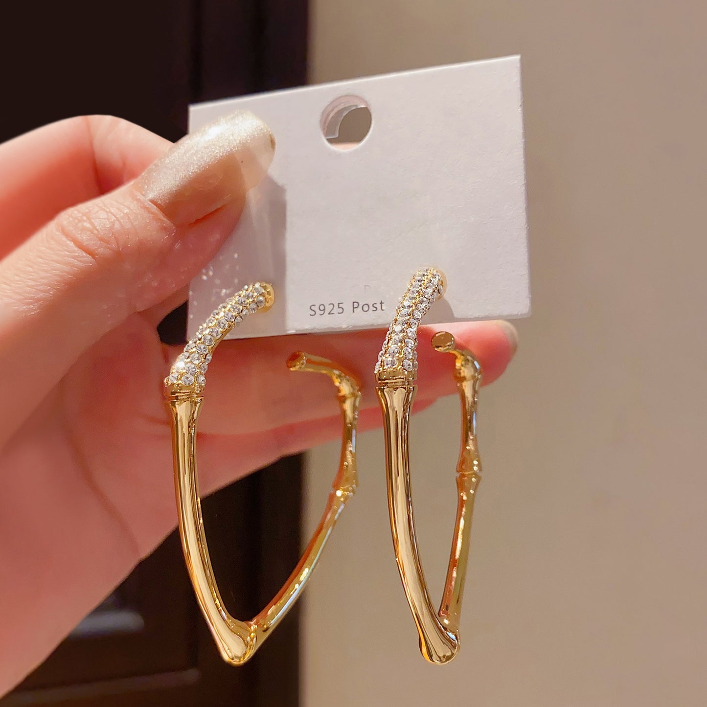 Orecchini a perno da donna di lusso minimalisti geometrici ispirati al bambù con intarsio di strass