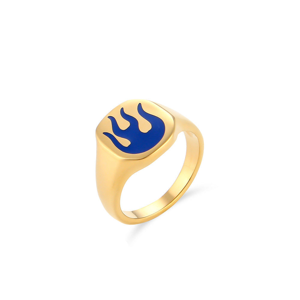 Anillo de mujer con diseño geométrico de llamas de inspiración vintage, hecho de acero inoxidable con baño de oro de 18K y detalles de esmalte