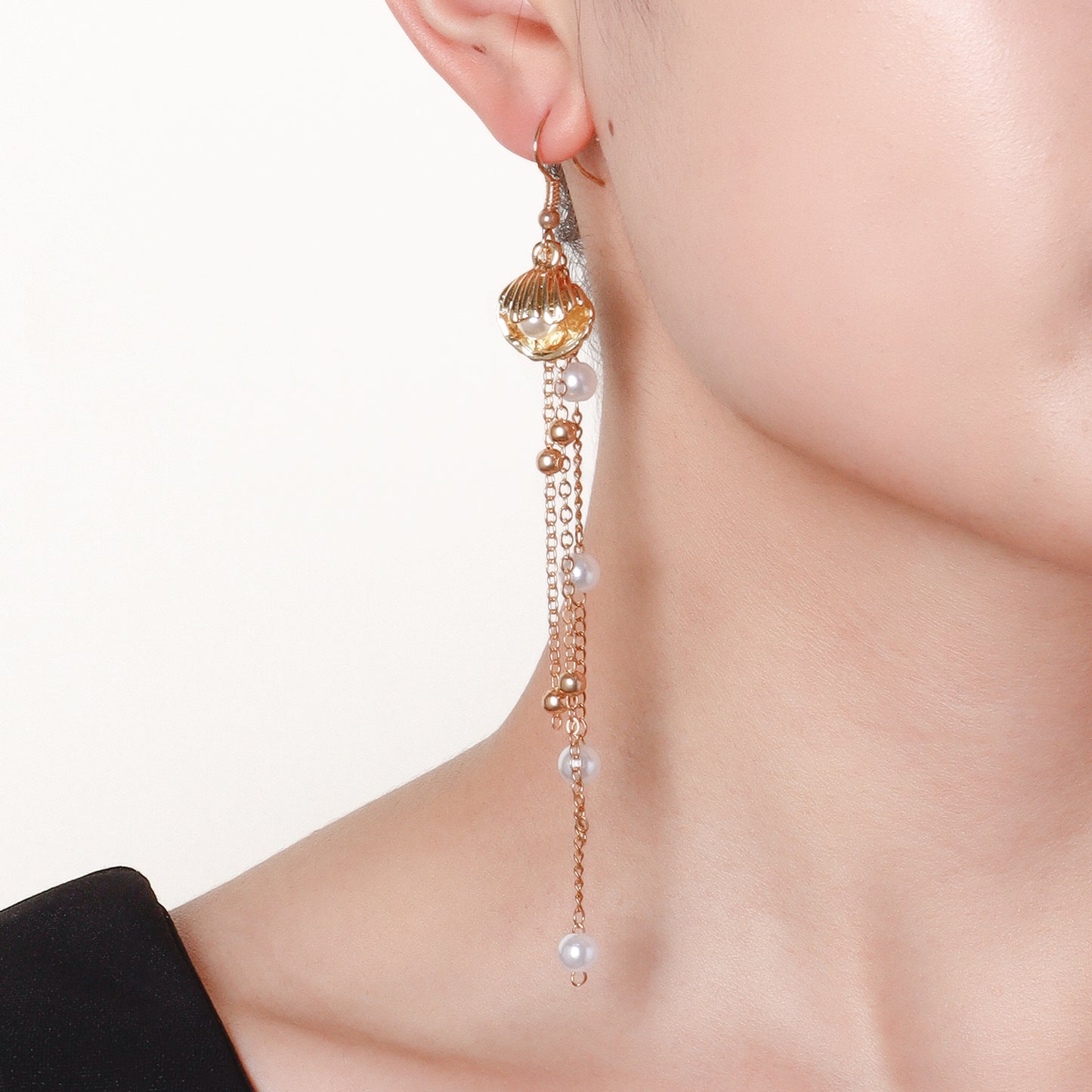Sweet-Edgy Geometric Alloy Earrings with Pearl-Style Shell Accents and Plated Finish