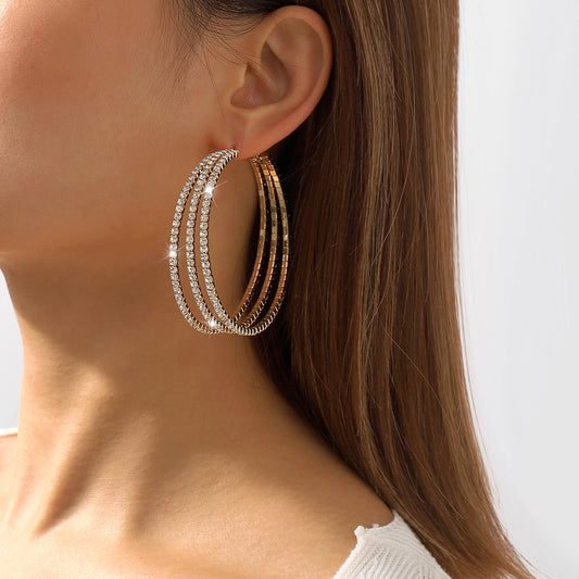 Pendientes de círculo geométricos superpuestos para mujer con incrustaciones de diamantes de imitación y construcción de aleación chapada