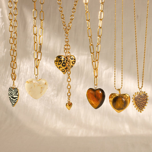 Collana con Ciondolo a Cuore Minimalista in Acciaio al Titanio Placcato per Donna, Catena Leggera da Abbinare a Strati