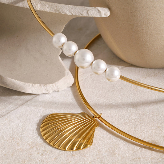 Elegante gargantilla vintage francesa de acero inoxidable chapado en oro de 18 quilates con colgante de perla de concha para mujer
