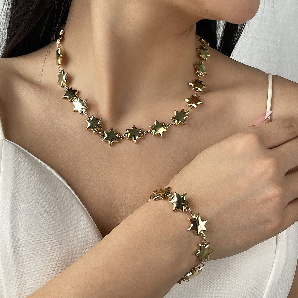 Collana da Donna Minimalista con Cuore Geometrico, Croce, Stella, in Acciaio Inox Placcato Oro 18K