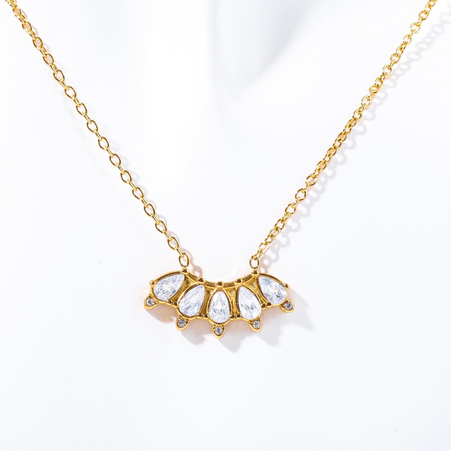 Vintage Geometric Stainless Steel Choker Necklace with 18K Gold Plating and Birthstone Accents
