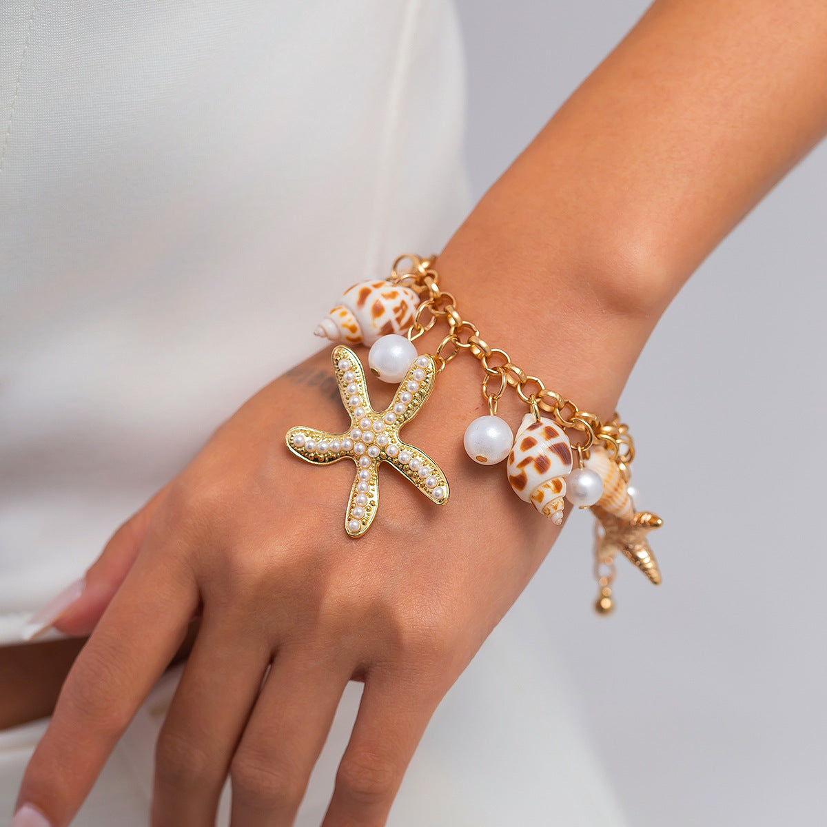 Bohemian Vintage Geometric Alloy Plated Necklace with Shell Starfish Conch Pendant for Women