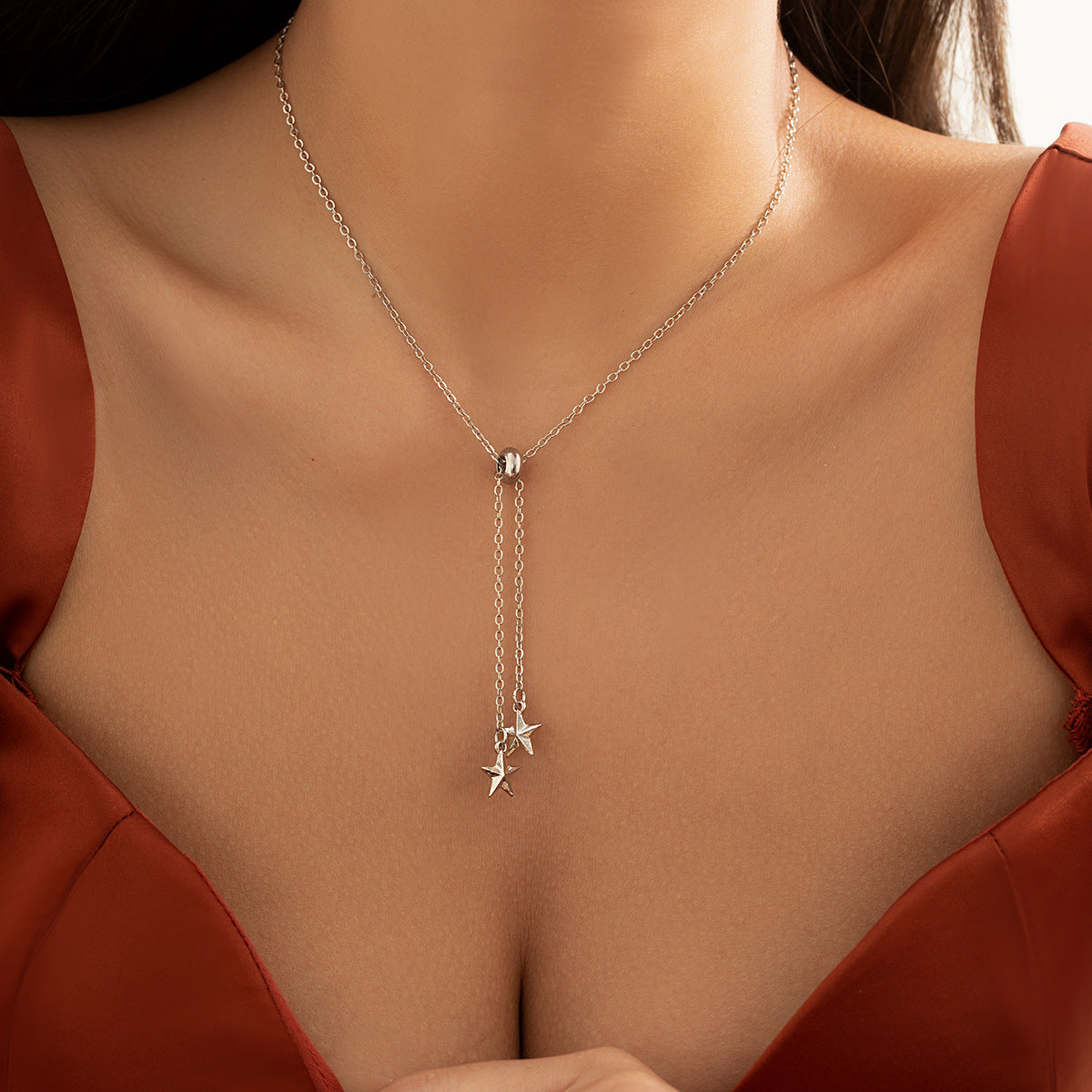Collar con colgante de lágrima de diamantes de imitación con estilo floral rústico, cadena de cobre bañada y detalle de flecos para mujer
