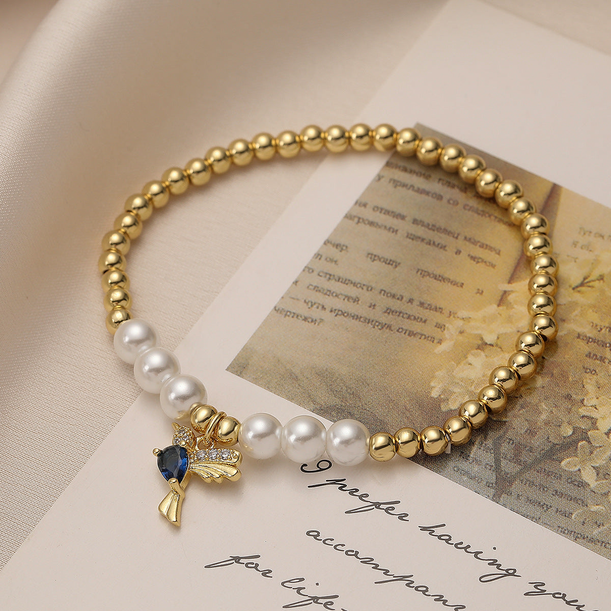 Minimalist Bird-Shaped Geometric Beaded Bracelet for Women with Copper Beads and Elastic Cord