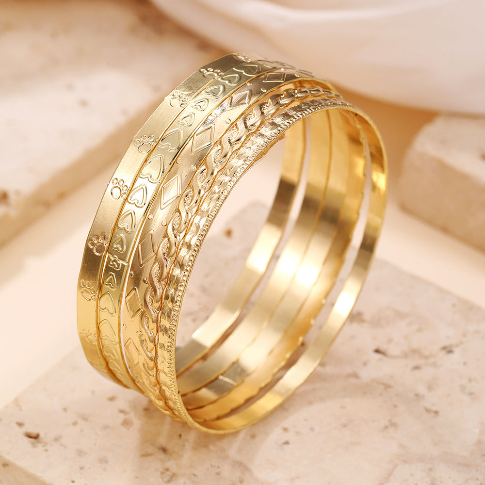 Minimalist Bohemian Multi-Layer Blade Link Bracelet in Alloy with Plated Finish for Women