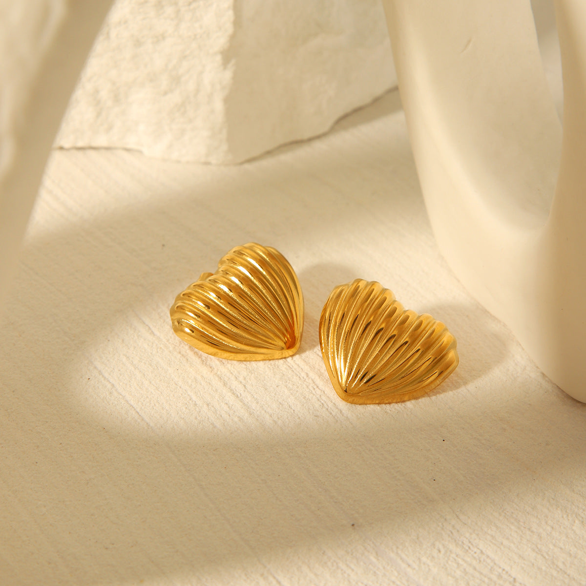 Trendy 18K Gold Plated Stainless Steel Heart Shaped Geometric Earrings for Women