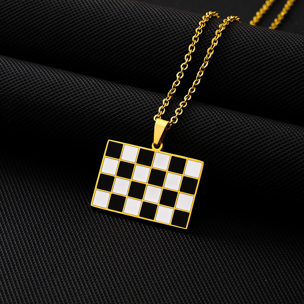 Elegante Collana con Ciondolo a Bandiera da Corsa Geometrica Smaltata in Acciaio Inossidabile e Acciaio al Titanio con Catena a O per Uomo e Donna
