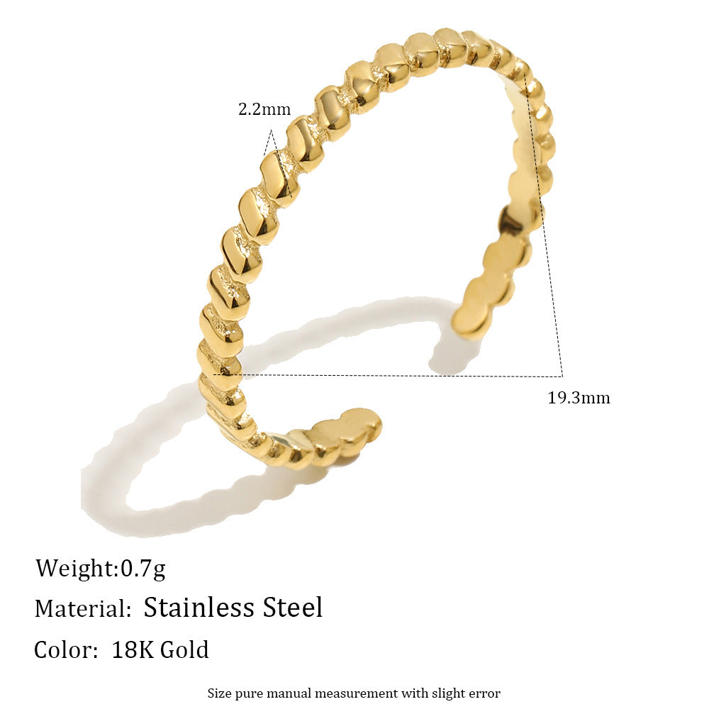 Anillo abierto minimalista de acero inoxidable chapado en oro de 18 quilates con corazón de circonita