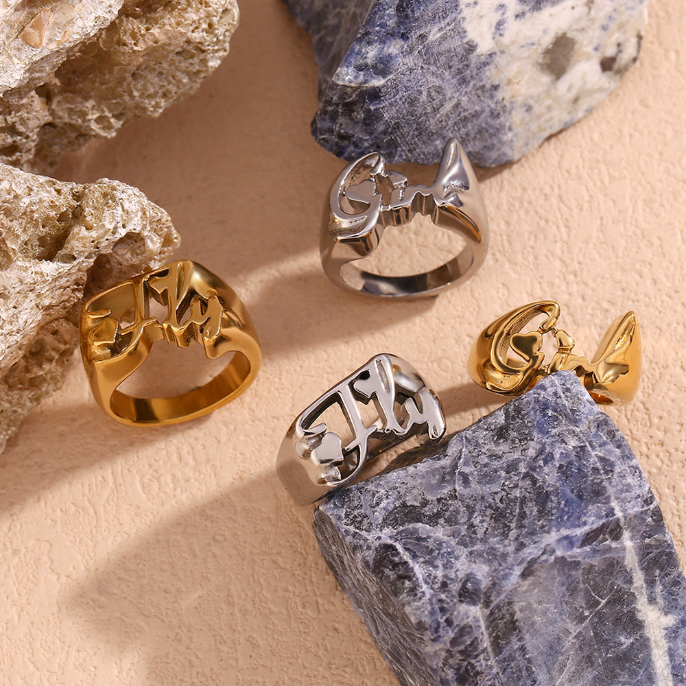 Anillo de acero inoxidable creativo en forma de corazón con baño de oro de 18 quilates para mujer, joyería minimalista de moda apropiada para la oficina