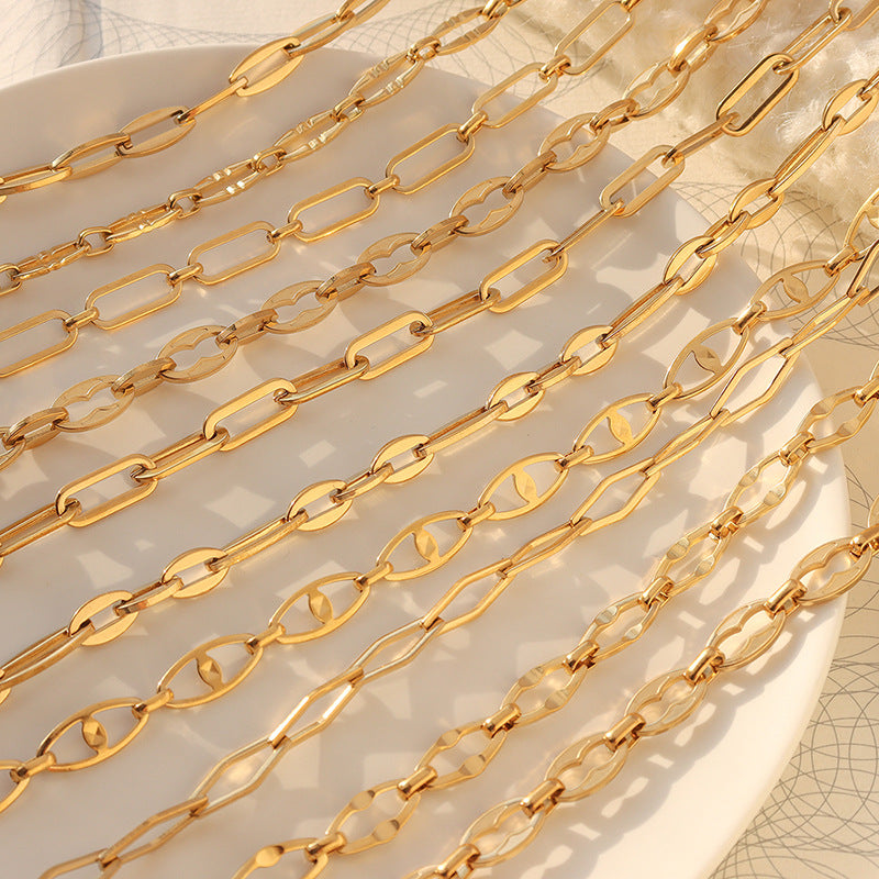 Set di collane a strati geometriche minimaliste in acciaio al titanio con placcatura in oro 18 carati da donna