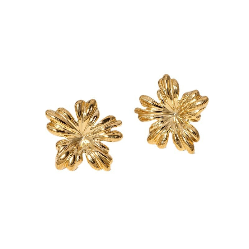 Orecchini a perno dolci floreali in acciaio inossidabile placcati oro 18 carati, design minimalista in acciaio al titanio da donna