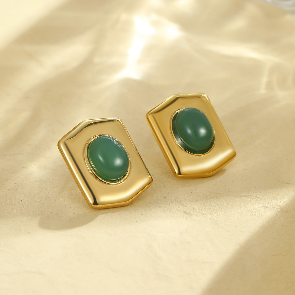 Orecchini da donna esagonali geometrici a scudo d'ispirazione vintage in acciaio inossidabile placcato oro 18K