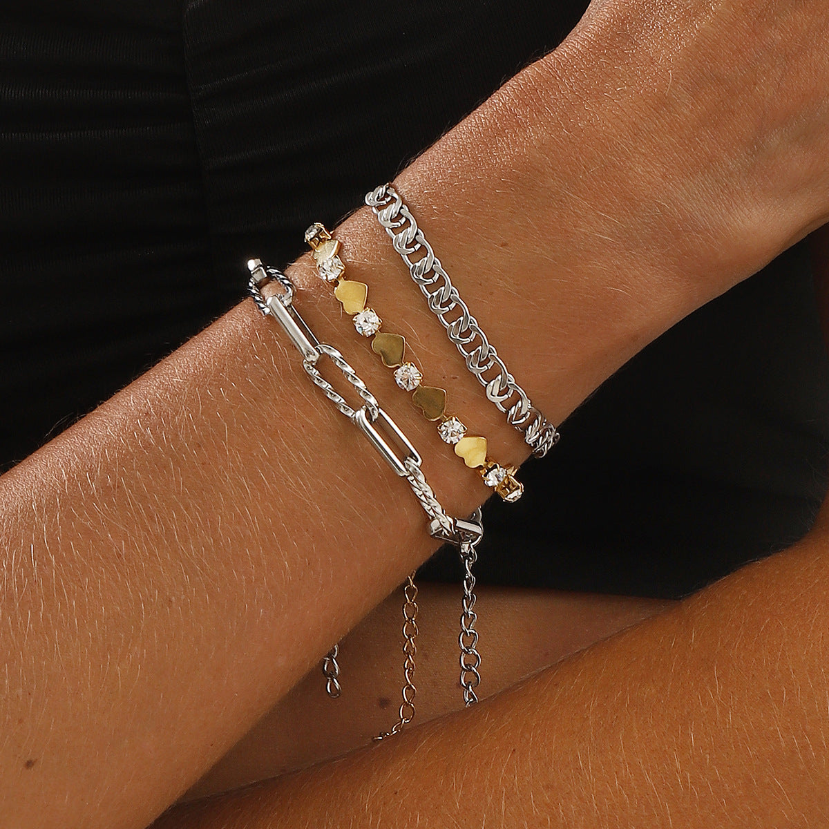 Elegante Pulsera Chapada de Acero Inoxidable con Diseño Geométrico para Mujer, Accesorio de Moda Minimalista