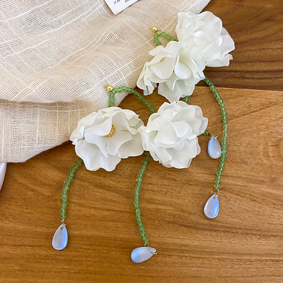 Parure di collana e orecchini con nappe floreali e cristalli, da donna, con finitura placcata
