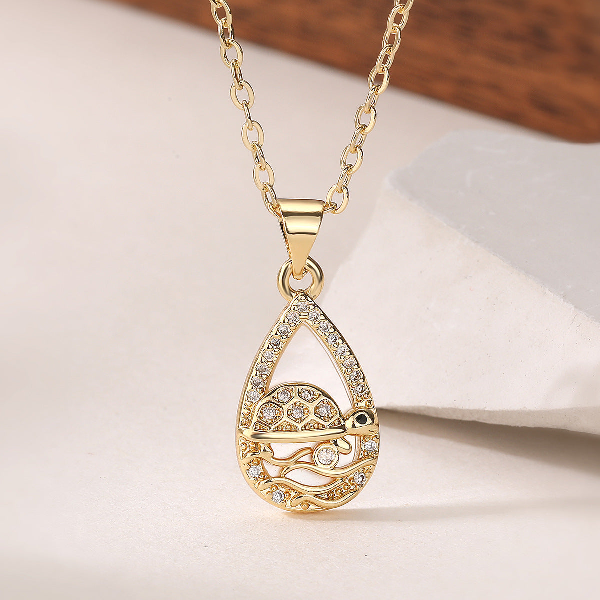 Minimalist Elegant 18K Gold Plated Brass Geometric Turtle Cubic Zirconia Pendant Necklace for Women