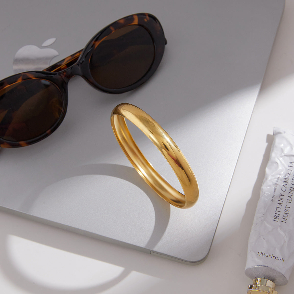 18K Gold PVD Stainless Steel Round Geometric Bangle for Women