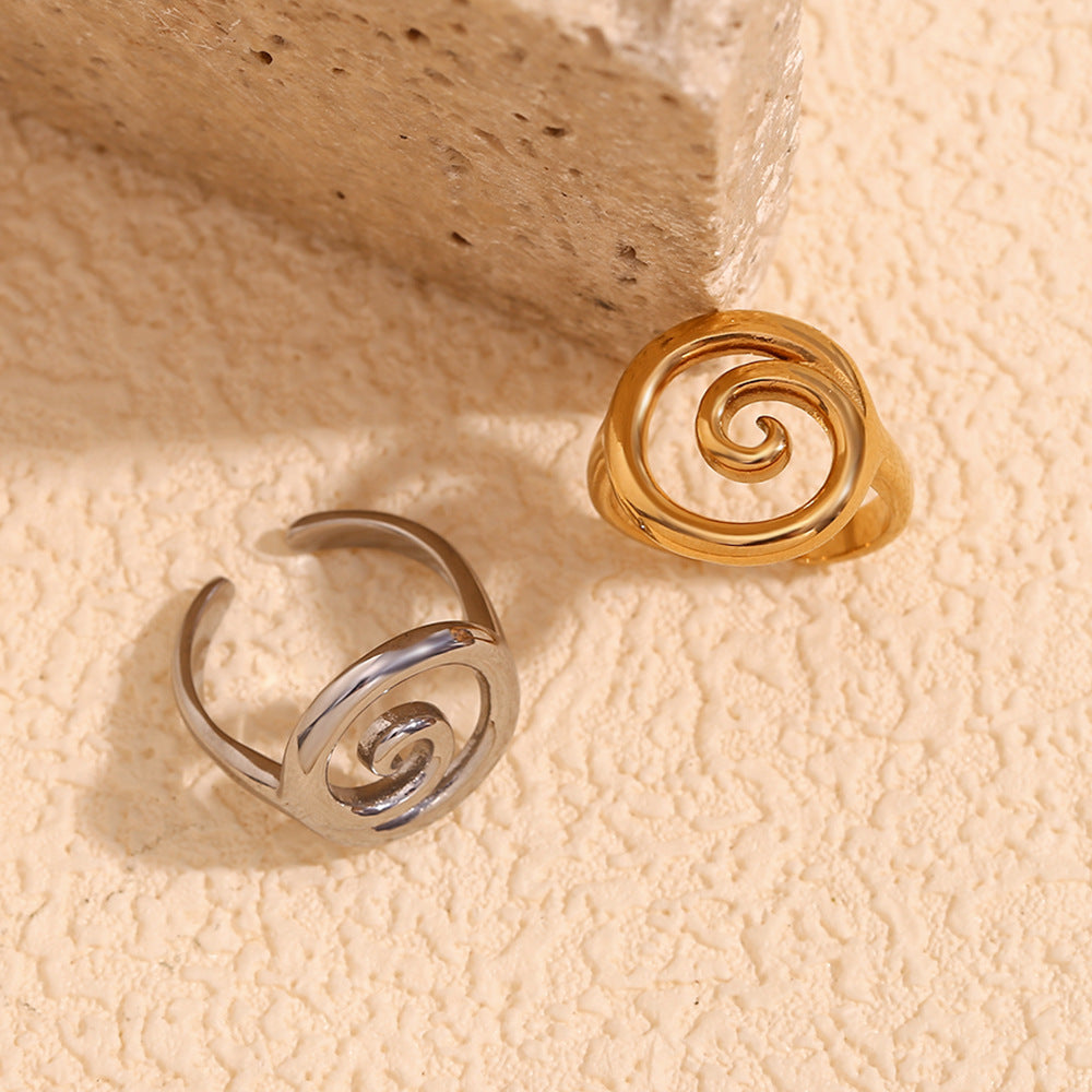 Anello da donna minimalista geometrico in acciaio inossidabile placcato oro 18K