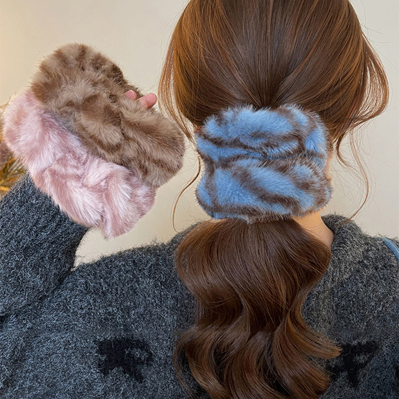 Morbido Elastico per Capelli in Peluche da Donna con Fascia Elastica e Design Rotondo Minimalista per un look Casual e da Ufficio