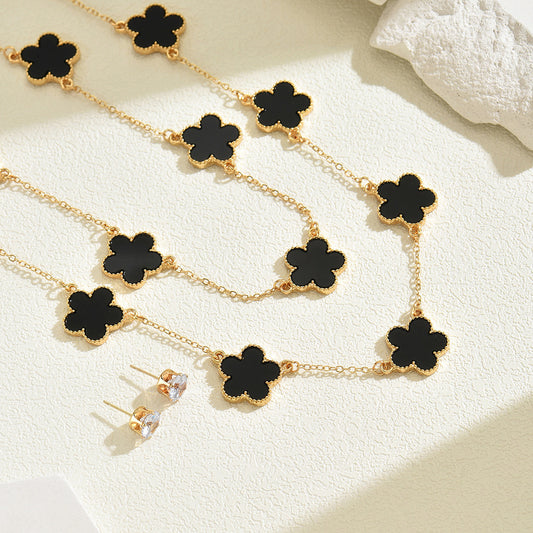 Rustic Floral Cherry Blossom Pendant Necklace Set for Women with Alloy Chain and Inlaid Artificial Gemstones