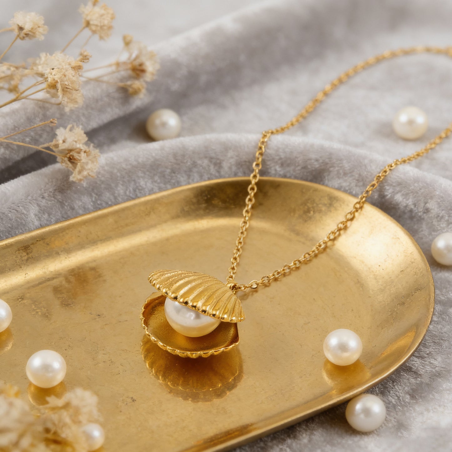 Collana da donna in Acciaio Inossidabile Placcato Oro 18K con Perla a Conchiglia di Lusso