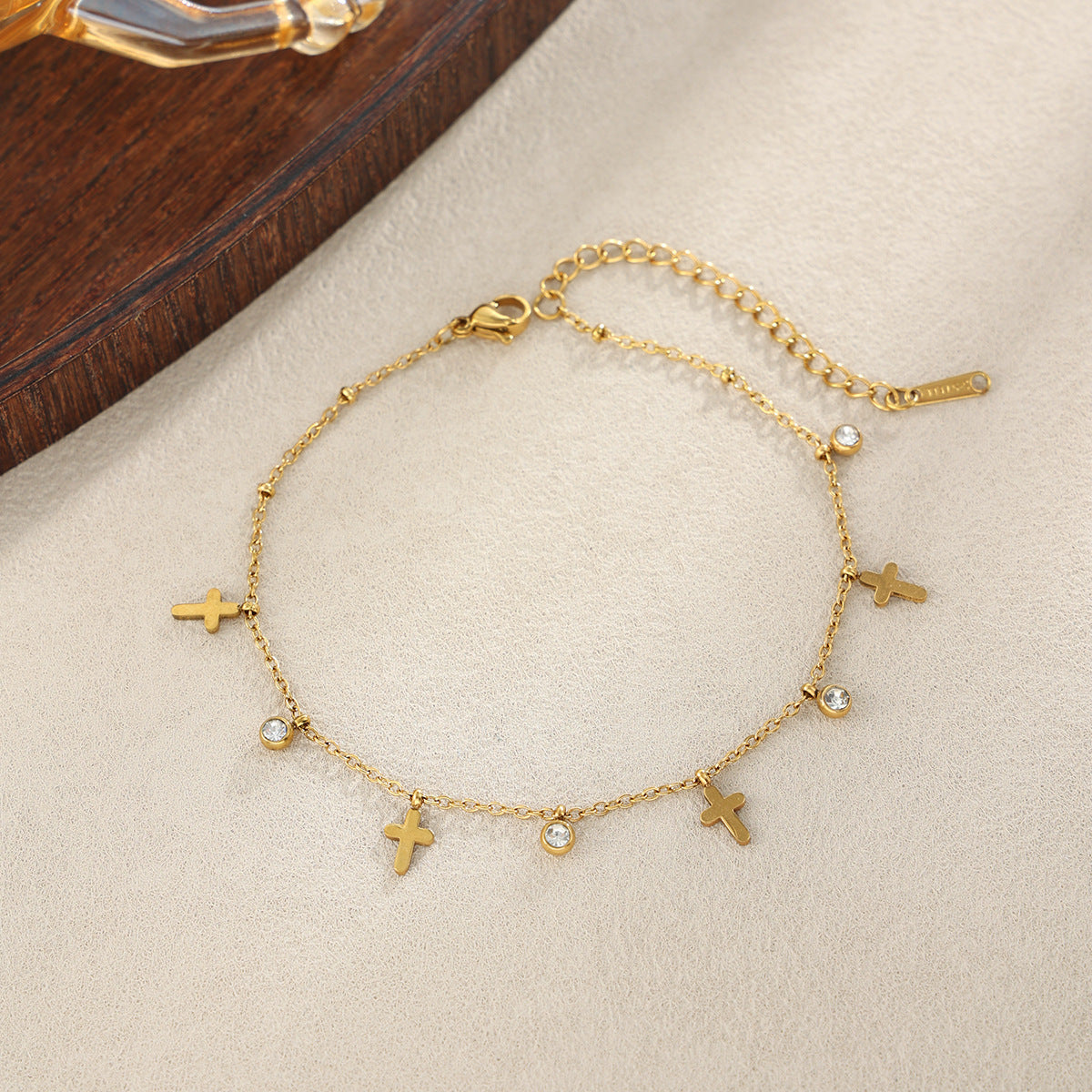 Luxury 18K Gold Plated Stainless Steel Heart Rhinestone Anklet