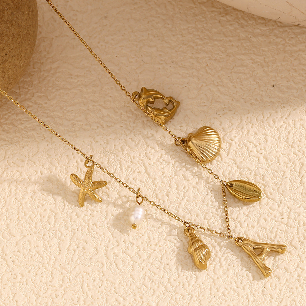 Collana con Pendente Animale e Lettera in Stile Vintage da Donna in Acciaio Inossidabile Placcato Oro 18K