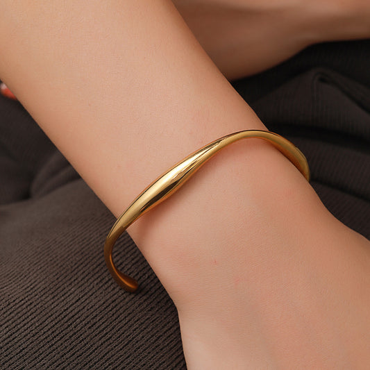 18K Gold Plated Geometric Round Open Cuff Titanium Steel Bracelet for Women
