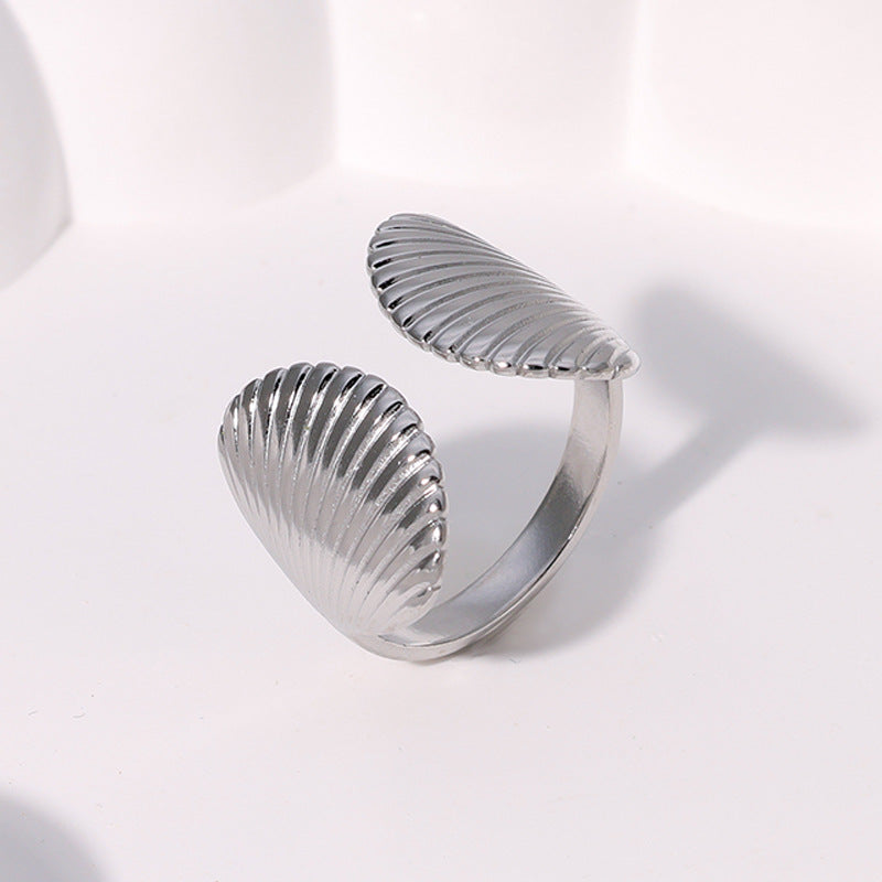 Anello aperto personalizzato a forma di conchiglia in acciaio inossidabile con placcatura in oro 18 carati da donna
