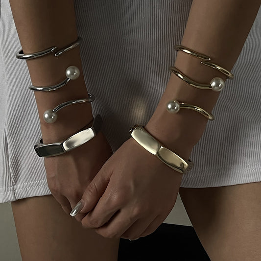 Bracciale a molla in lega geometrico Punk con finitura placcata per sovrapposizione e uso quotidiano