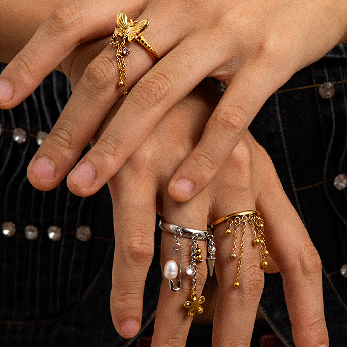 Anillo de borla geométrico en acero de titanio con acabado chapado para mujer Joyas minimalistas de lujo