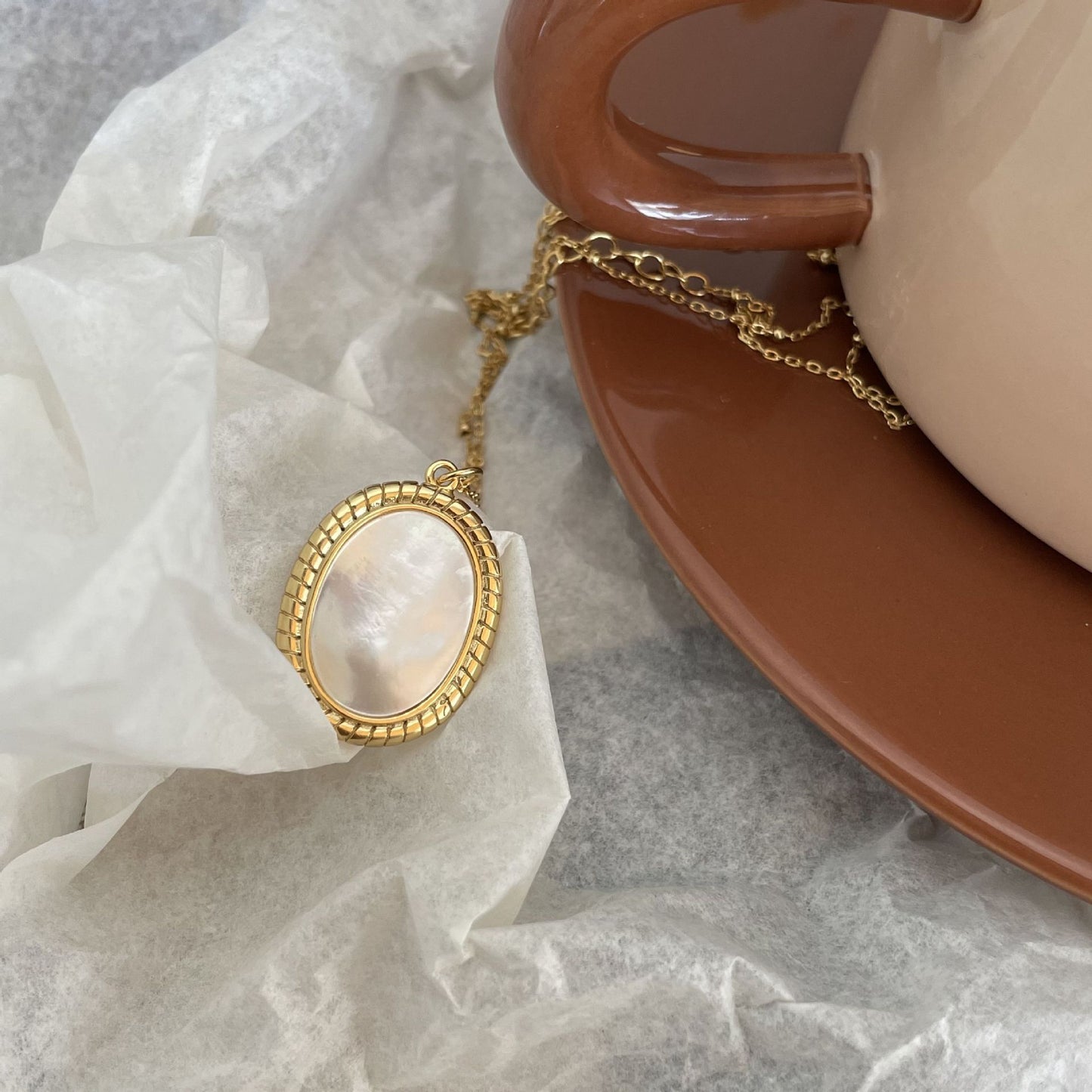 Minimalist Geometric Pendant Necklace in 925 Sterling Silver with Gold Plating, Short Choker Style