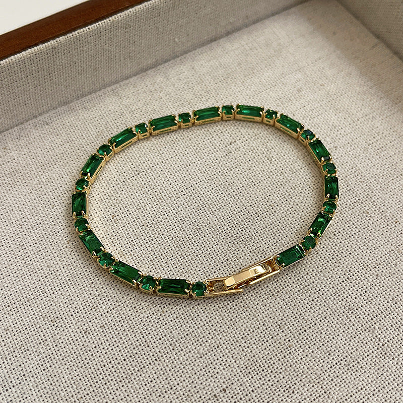 Elegant Luxury Oval Cubic Zirconia Inlaid Brass Bracelet for Women