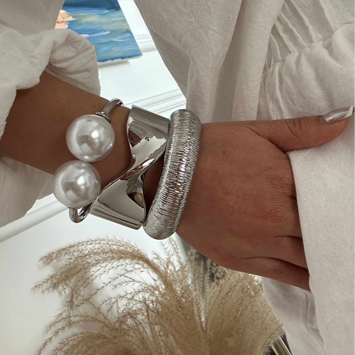 Fashion Minimalist Round Faux Pearl Plated Alloy Cuff Bracelet