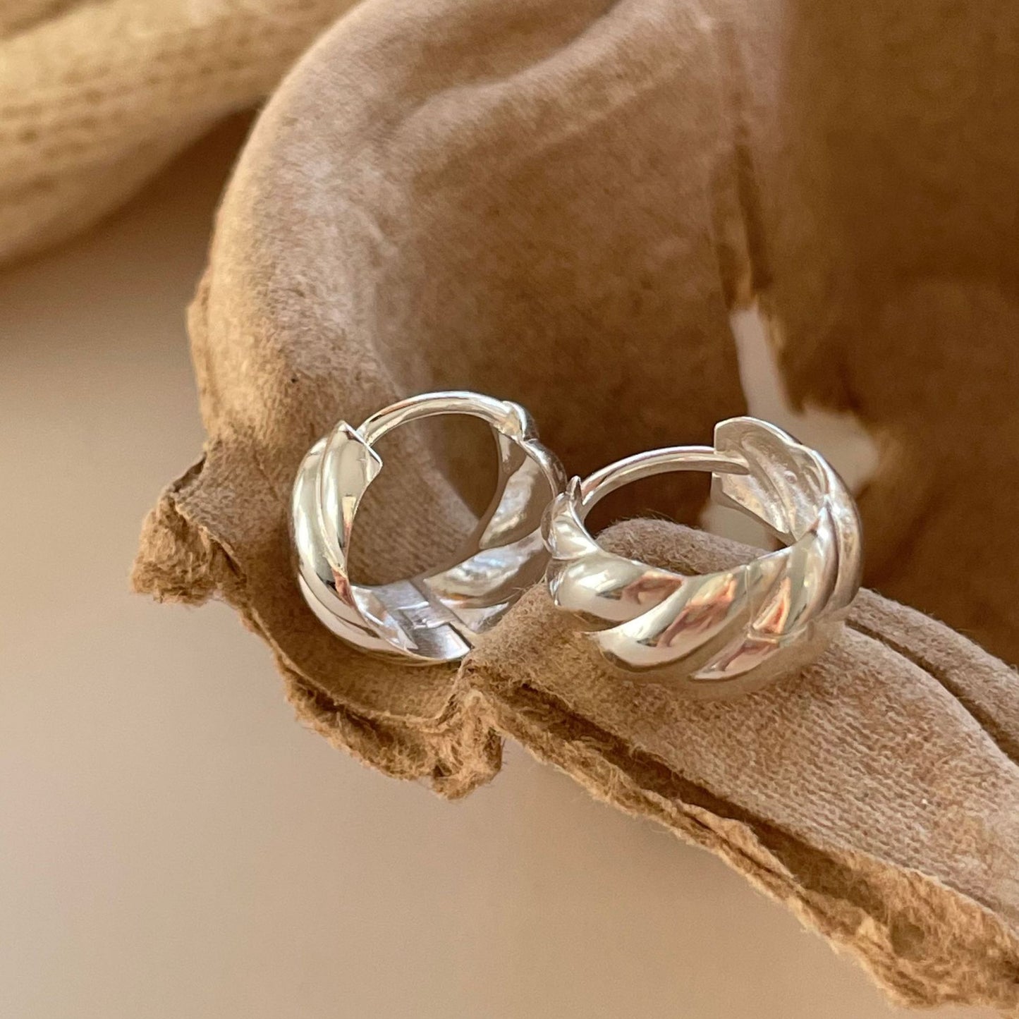 Minimalist Sweet 925 Sterling Silver Plated Geometric Wave Earrings for Women