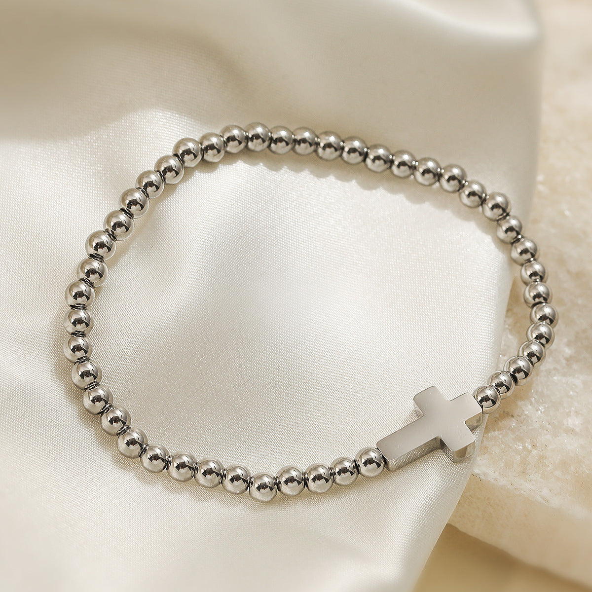 Minimalist Cross Pendant Beaded Bracelet for Women in Stainless Steel with 18K Gold Plating