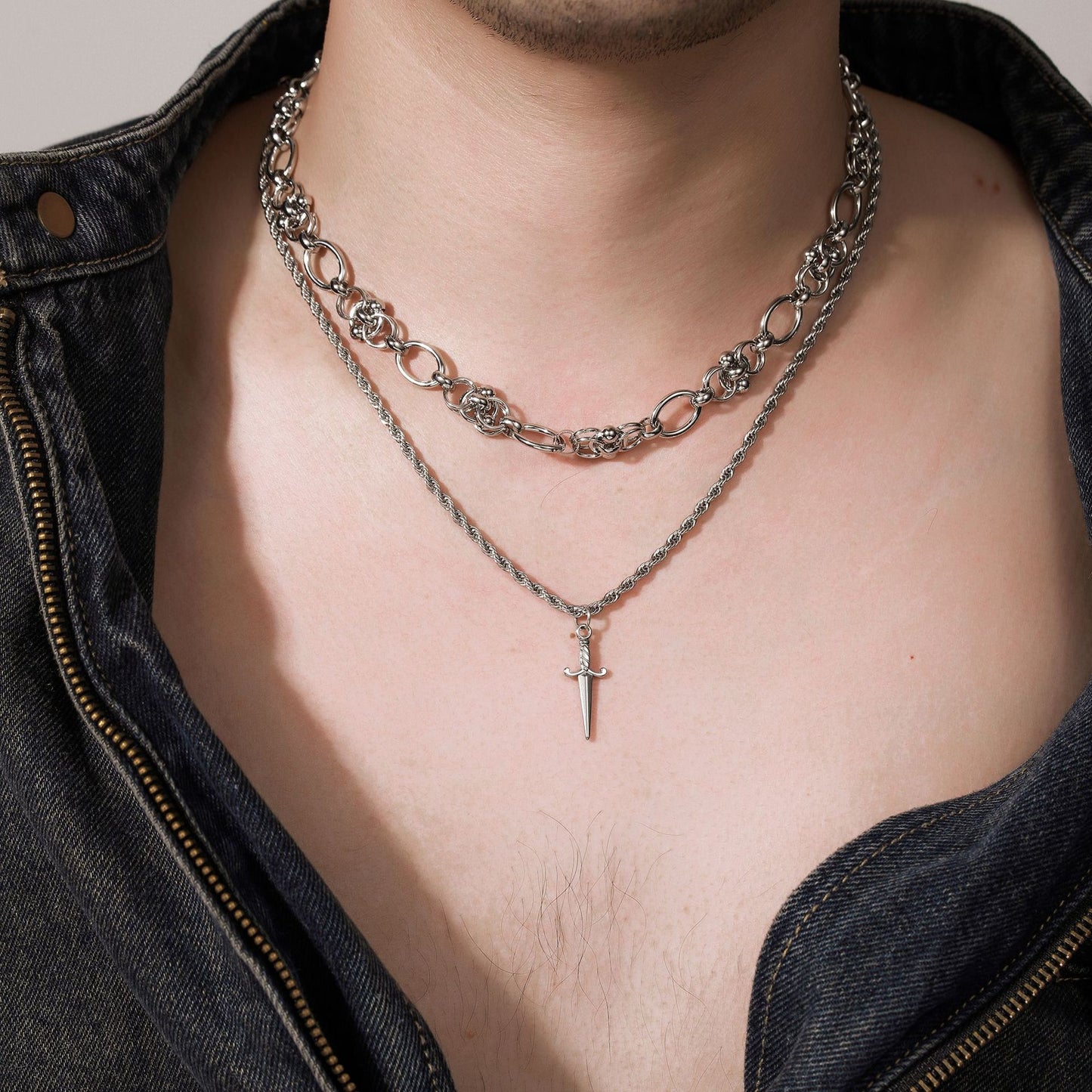 Hip-hop Minimalist Geometric Round Alloy Sword Pendant Cable Chain Necklace for Men
