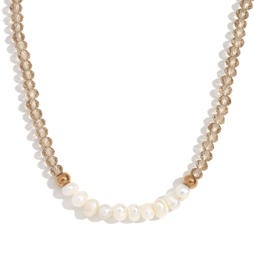 Collana Pendente Geometrica alla Moda in Acciaio Inossidabile da Donna con Pendente in Acciaio al Titanio, Finitura Placcata, Perle d'Acqua Dolce e Cristalli Taglio Leggero