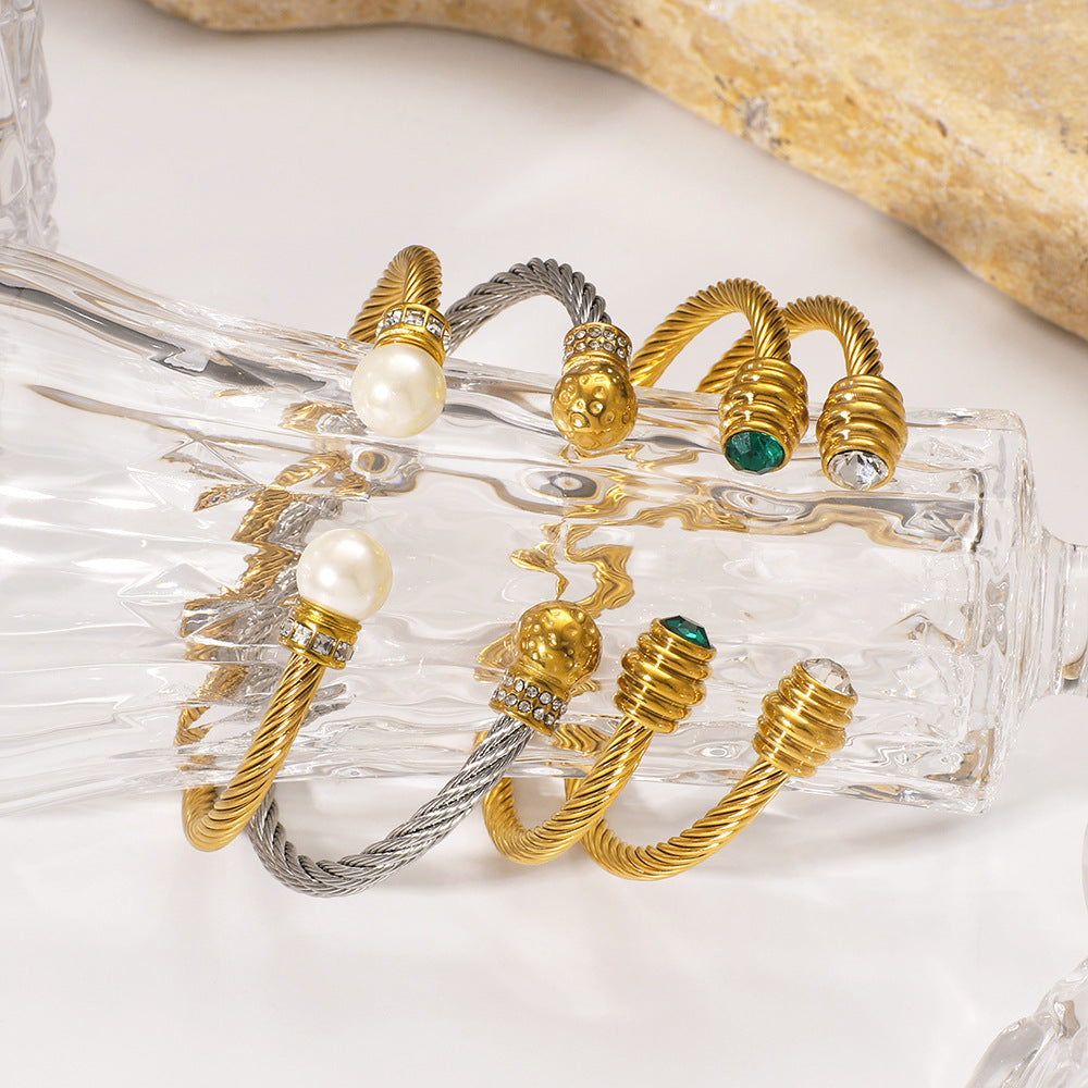 Bracciale da donna in acciaio inossidabile a polsino aperto, con accento di perle geometriche minimaliste e placcatura sottovuoto in titanio 18K