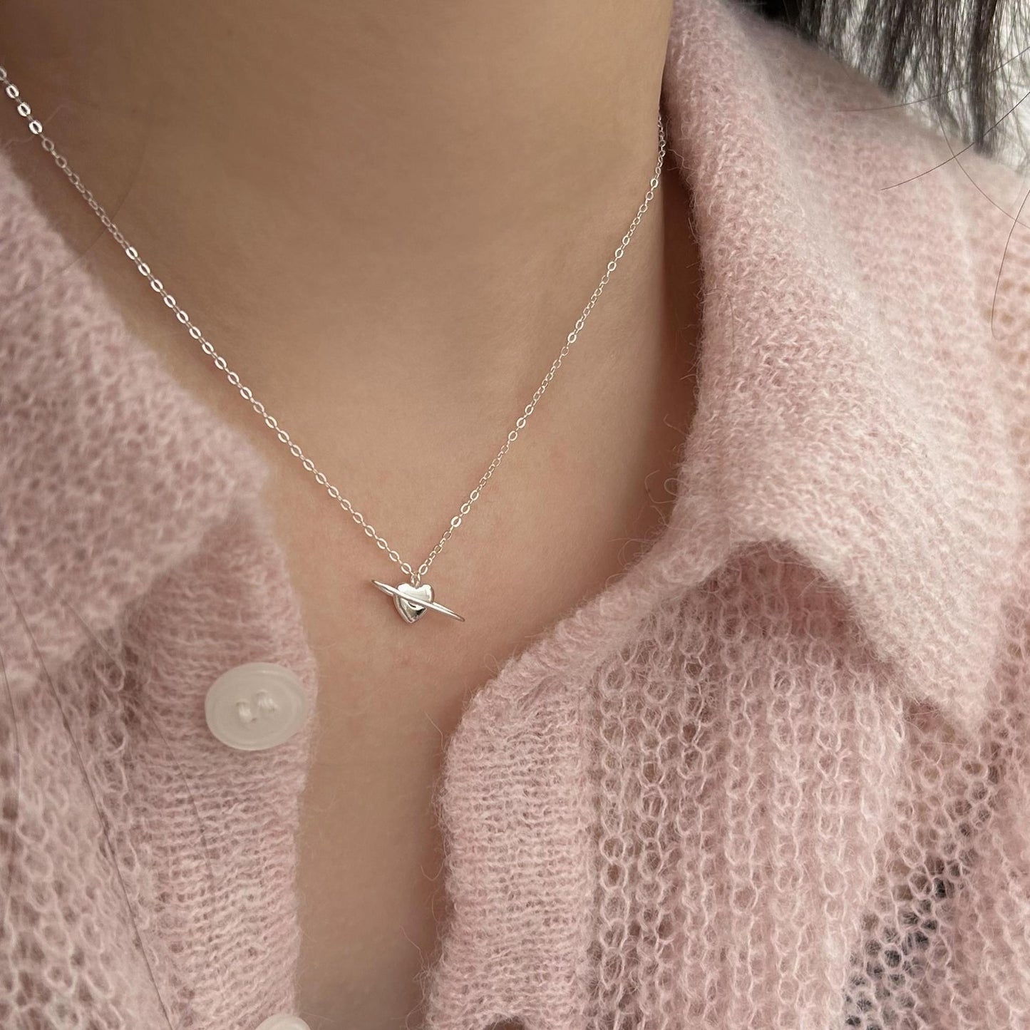 Minimalist Heart-Shaped 925 Sterling Silver Necklace with Gold Plating and Tulip Motif on Snake Chain