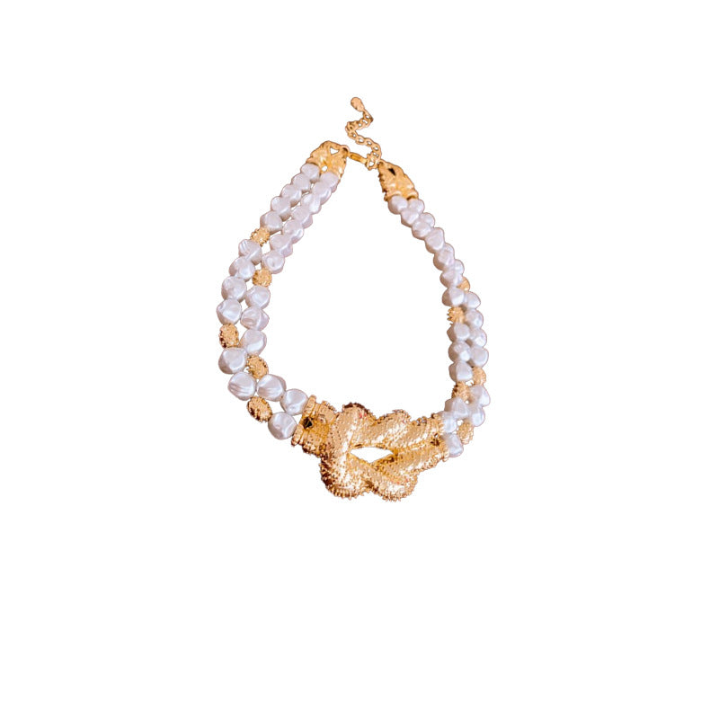 Collana da donna con perle a doppio strato annodate in stile francese chic con pendente geometrico, lega galvanizzata, elegante catena per clavicola