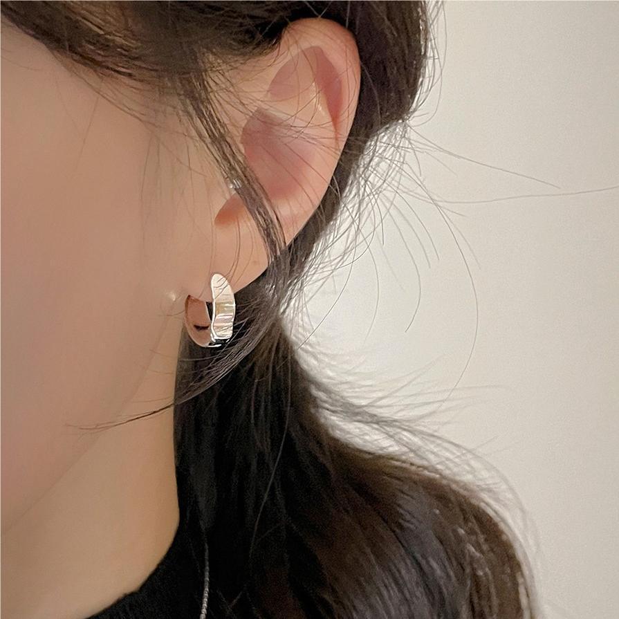 Pendientes de Aro Minimalistas de Plata de Ley 925 Bañados en Plata con Formas Geométricas, Letras y Números para Mujer
