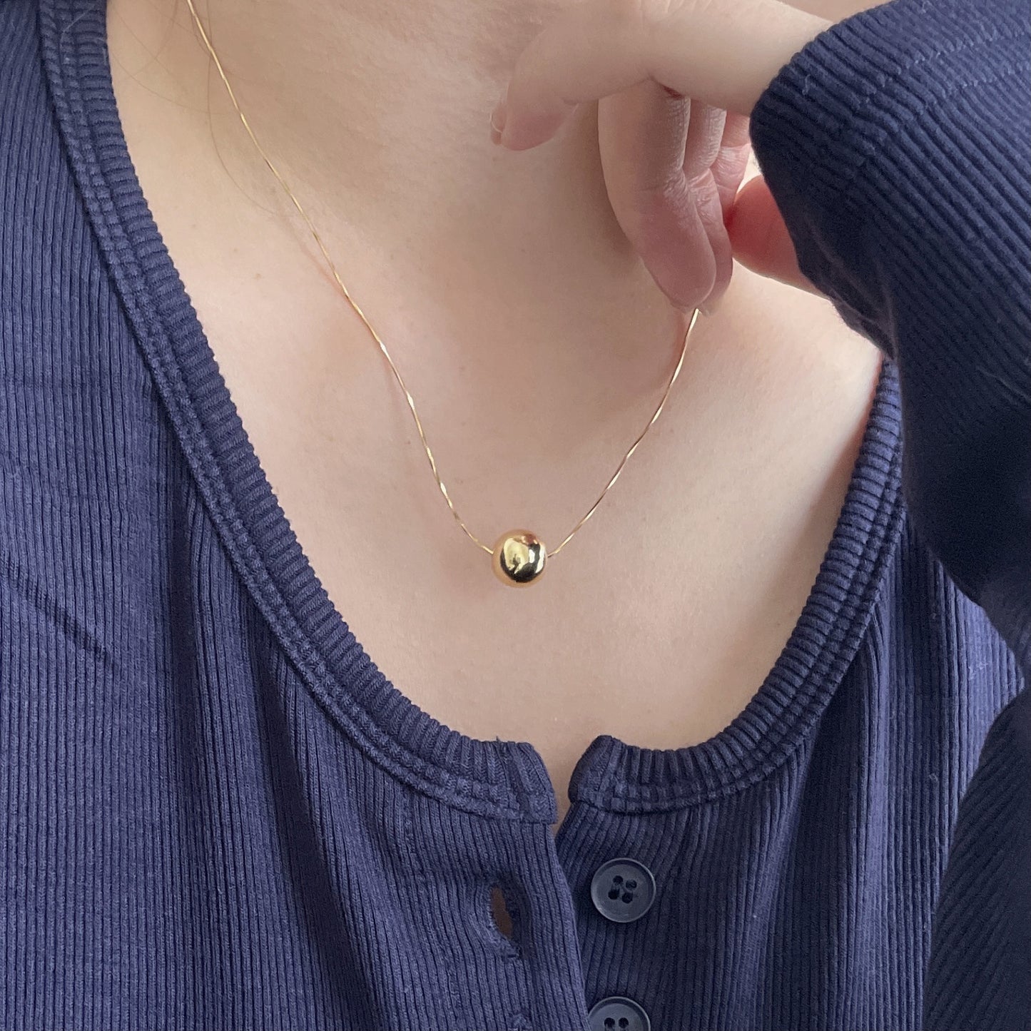 S925 Sterling Silver Snake Bone Chain Necklace with Geometric Round Pendant Modern Minimalist Women's Jewelry