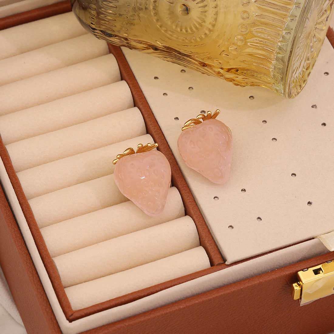 Fashionable Strawberry-Shaped Stainless Steel Stud Earrings with Plating Finish for Women